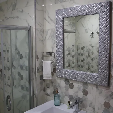 לינה וארוחת בוקר Yanki