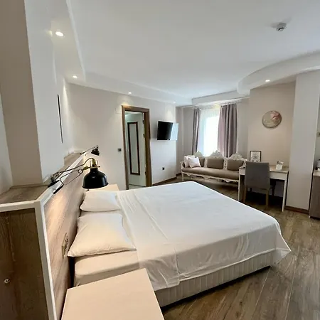 Yanki לינה וארוחת בוקר