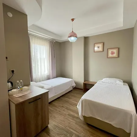 לינה וארוחת בוקר Yanki Cekirge