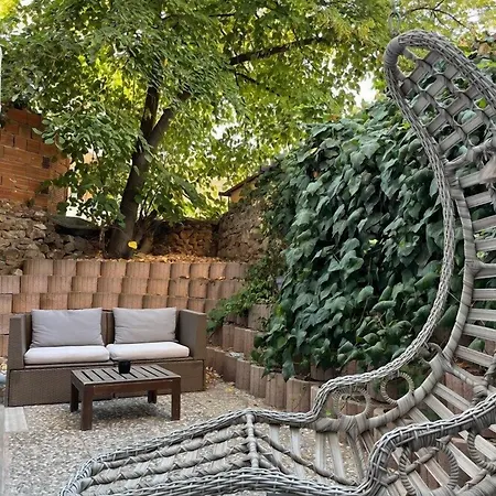 Yanki Bed & Breakfast 3*